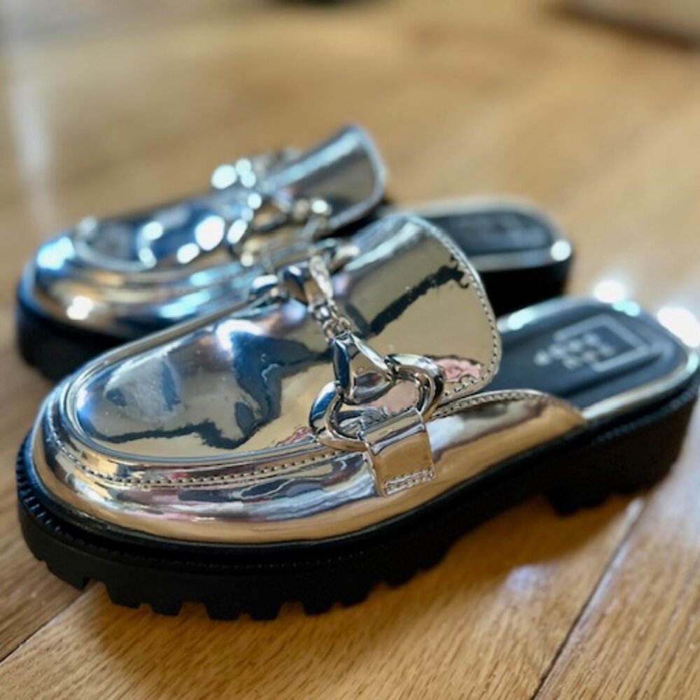 Size 7 TIFFANY mule-loafers w/ chunky lug soles & timeless chain detail Shu Shop